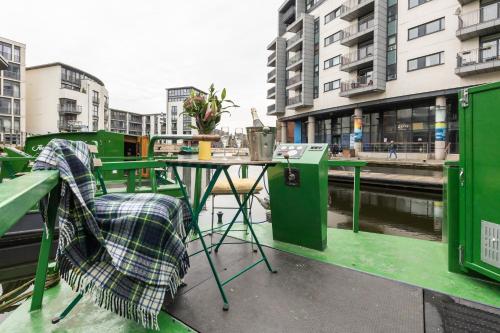 Edinburgh - Houseboats photo 126