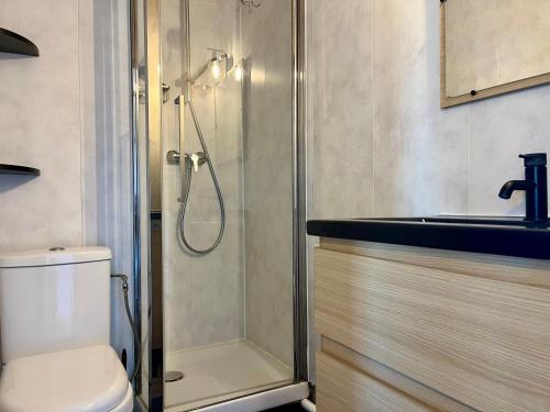 Studio douce escale 1ch vue port wifi balcon