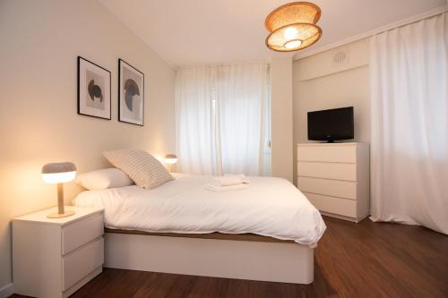 Comfortable and spacious apartment in A Coruña