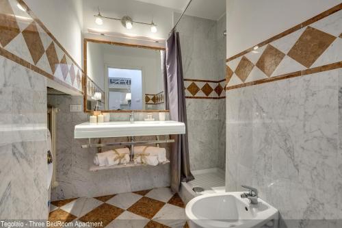 Tegolaio Apartments by Mamo Florence