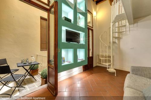 Tegolaio Apartments by Mamo Florence