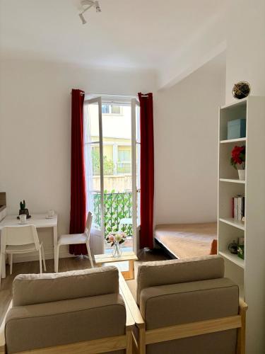 Studio avec balcon - Centre-ville & plage à 2 min