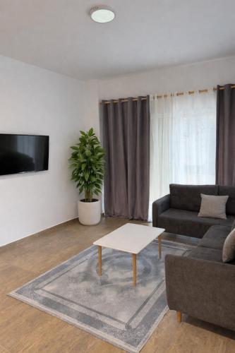 Private Garden Apartment Tirana