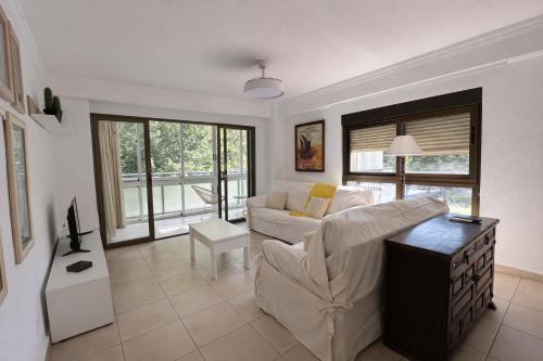 Apartamento Frente al Mar con Piscina