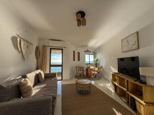 Comfort Viewpoint Sesimbra - parking at center