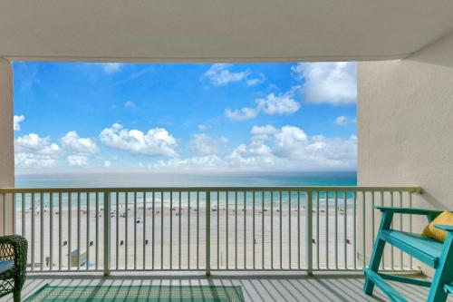 Beachfront Studio #709 at Majestic photo 3