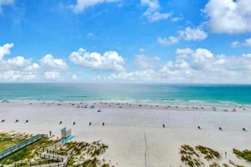 Beachfront Studio #709 at Majestic photo 19