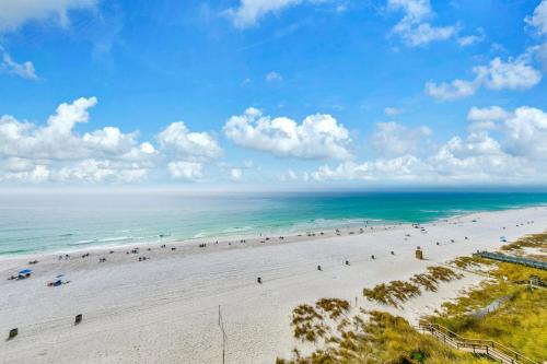 Beachfront Studio #709 at Majestic photo 18