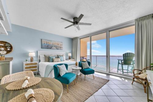 Beachfront Studio #709 at Majestic photo 12