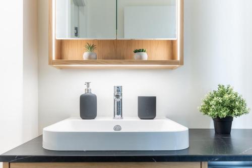 Navigli-Duomo - Design Apartment, Netflix & Wi-Fi