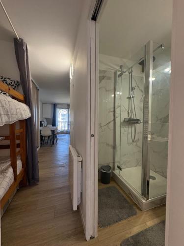 Appartement 6 pers Clim,Piscine,Parking,2 Balcons