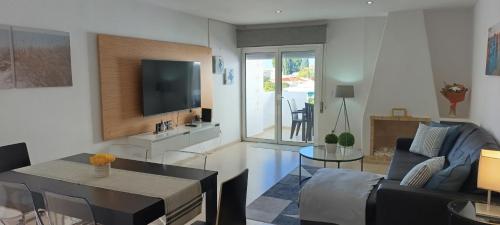 Amazing Oura Apartment