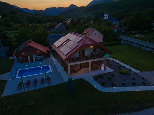 Villa Brusiana with heated pool