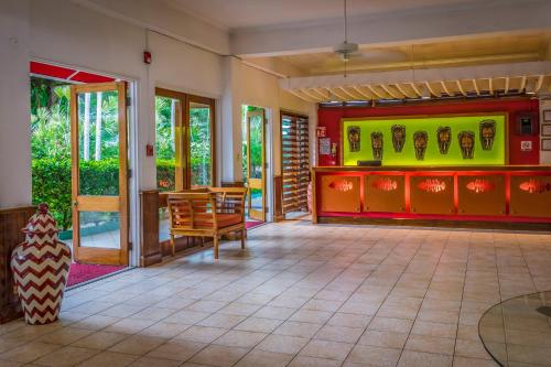 Kolam renang di atau dekat dengan Grand Decameron Montego Beach, A Trademark All-Inclusive Resort