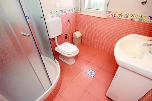 Apartment Novalja 9403a