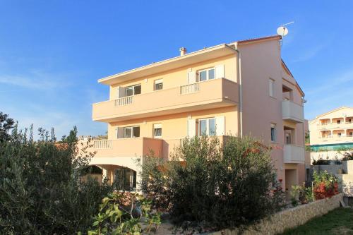 Apartment Novalja 9403c