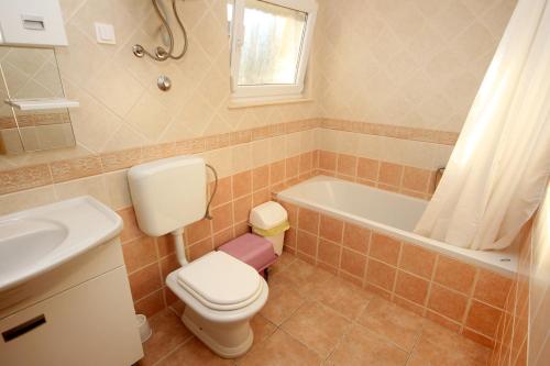 Apartment Novalja 9403d