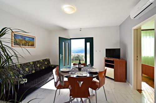 Apartments with WiFi Rabac, Labin - 16022