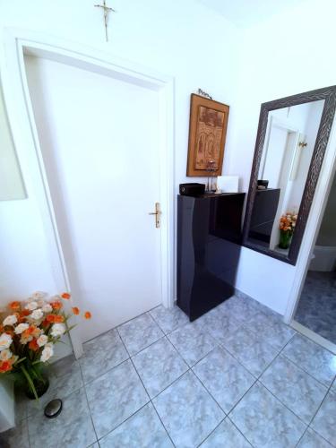 Apartments with parking space Supetar, Brac - 15017