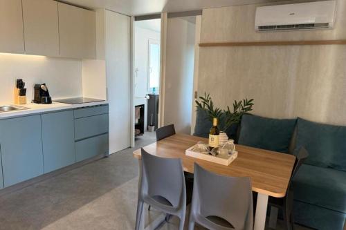Apartments by the sea Biograd na Moru, Biograd - 25181