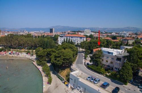 Apartments by the sea Split - 25176