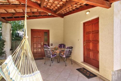 Apartments with parking space Stinjan, Pula - 22939