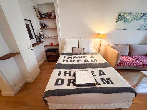 2 Charming flat in Heart of Paris near Louvre&Metro