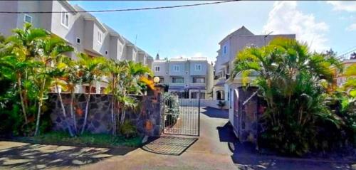 Sunshine Luxurious Villa:4 mins walk from beach