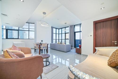 Quickstay holiday homes spacious and bright Balcony Breeze 01 bhk O2 Tower