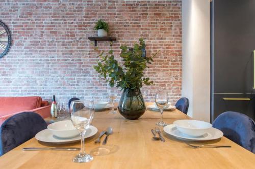 The Quadrant - The Botanical Suite photo 39