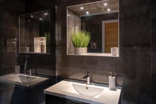 The Quadrant - The Garret photo 36