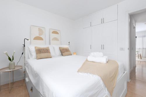 Home2Book Apt with Pool near Beaches in Corralejo
