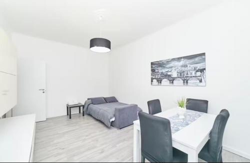 Metro Roma Home