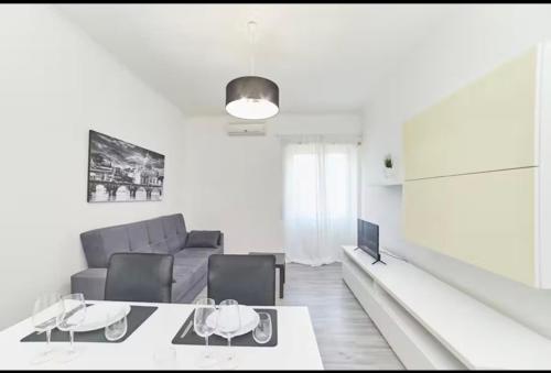 Metro Roma Home