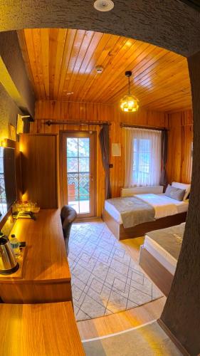 เตียงในห้องที่ Goblec Otel