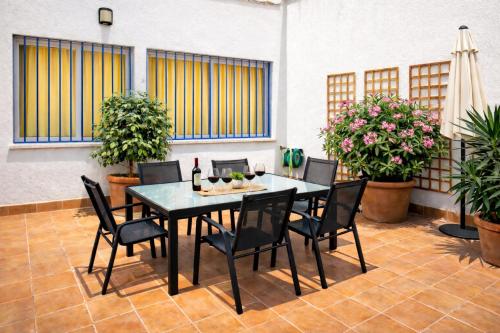 Apto T Patio Sevillano - Garaje privado con carga eléctrica