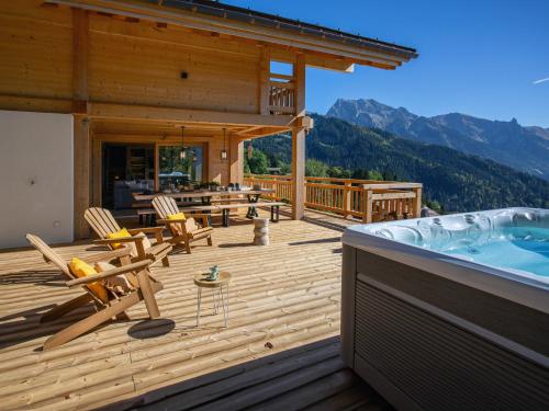 Chalet Serbijanka Alpine Retreat with Hammam Sauna and Jacuzzi for 14 Gueststs