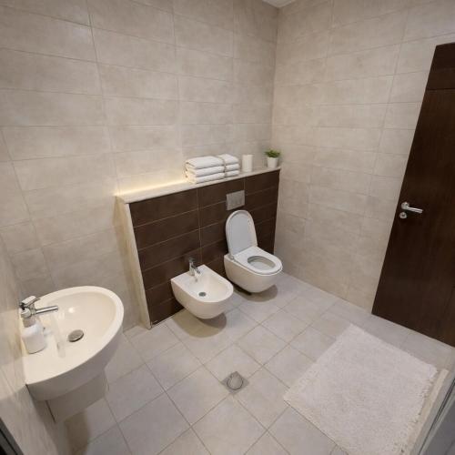 Bany a Gardens 2BR Rooftop