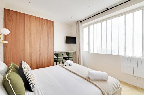 Charming suite near Eiffel Tower - L023