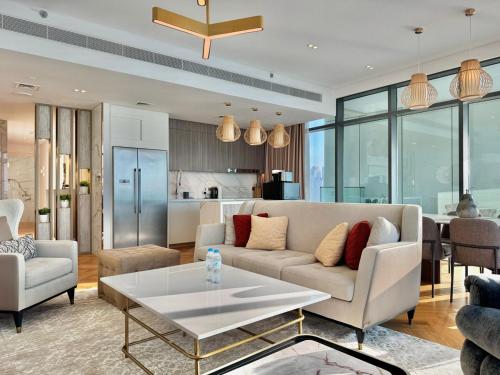 Modern 3bdr in Emaar Beachfront Beach Vista
