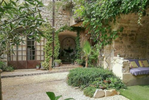Charming Apartment In The Heart Of Fons-Sur-Lussan