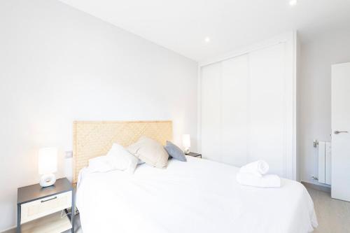 Spacious and very bright in Prosperidad