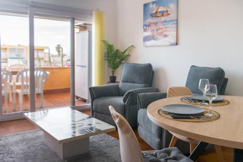 WELCS APARTAMENTO 316 EMP con Balcón, parking privado y AC