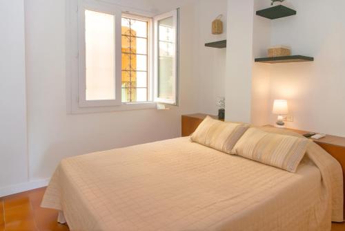 WELCS APARTAMENTO 316 EMP con Balcón, parking privado y AC