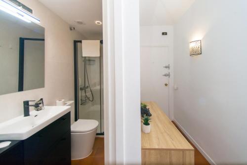 WELCS APARTAMENTO 316 EMP con Balcón, parking privado y AC