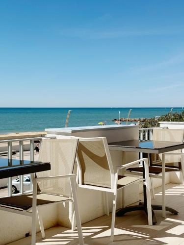 Seafront Apartment in Quarteira