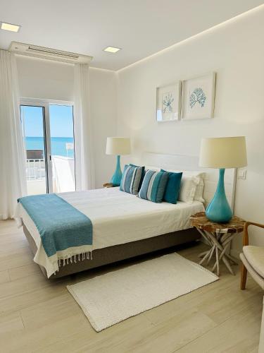 Seafront Apartment in Quarteira