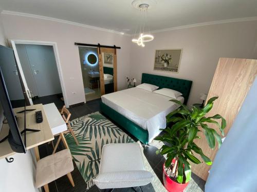 Adore Green Apartment