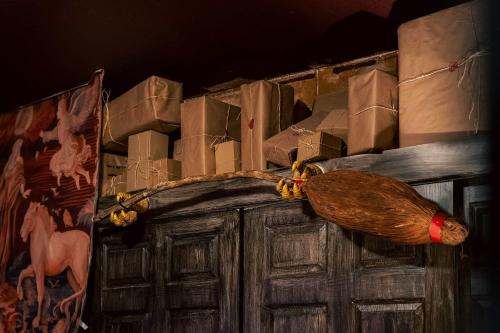 Stay at Hogwarts Harry Potter's Home, Free Parking, Pets Allowed photo 23