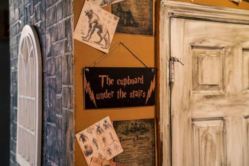 Stay at Hogwarts Harry Potter's Home, Free Parking, Pets Allowed photo 32